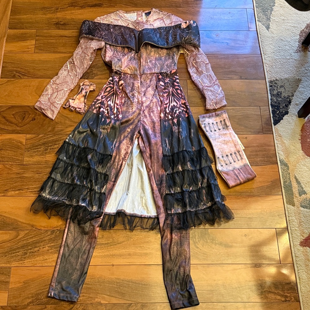 Girls large Disney Descendants 3 costume